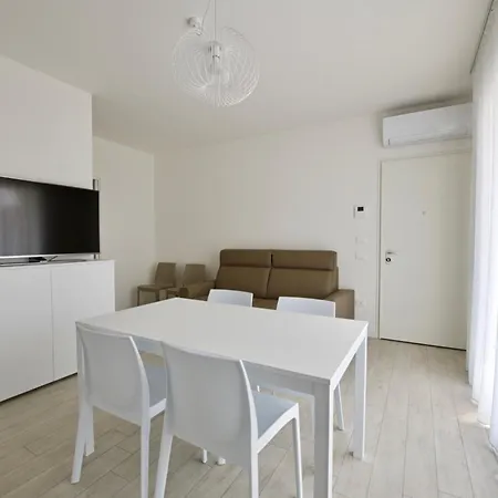 Saint Tropez Apartment Lido di Jesolo