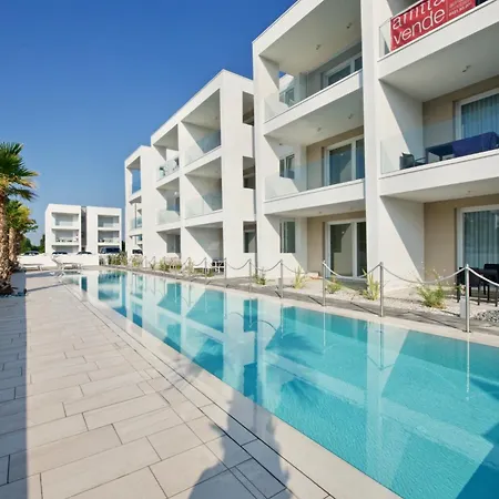 Saint Tropez * Lido di Jesolo