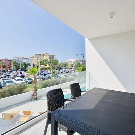 Apartament Saint Tropez *